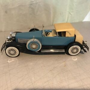 JIM BEAM DUESENBERG MODEL J CAR WHISKEY DECANTER